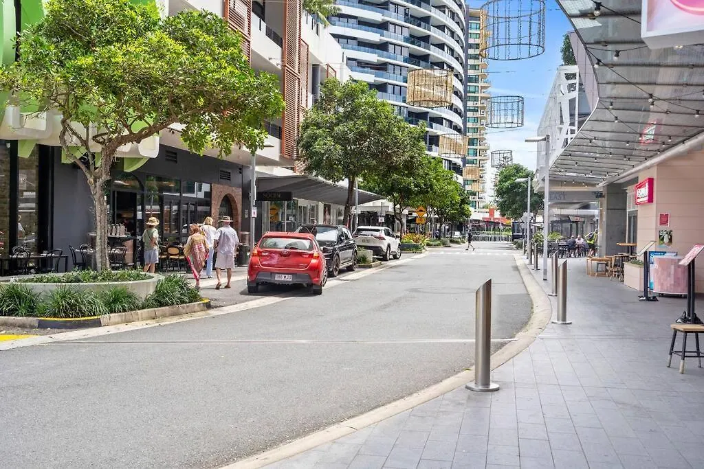 'Aloft At Oracle' A Stunning Beachside Resort Gold Coast